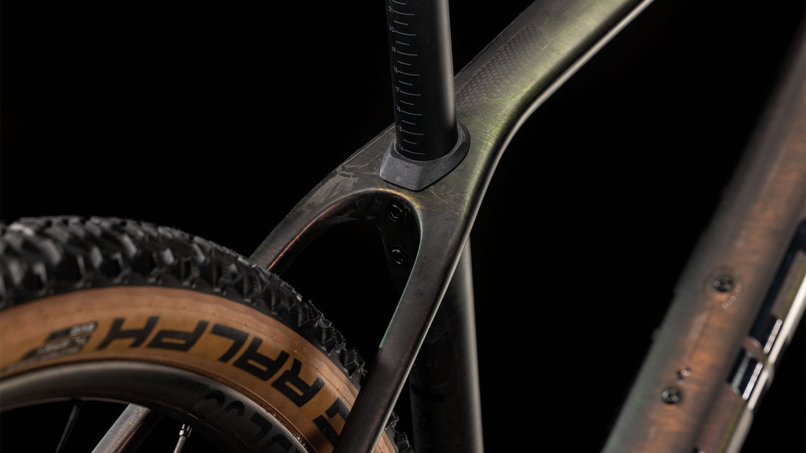 Cube Phenix C:68X SLT liquidlava´n´black